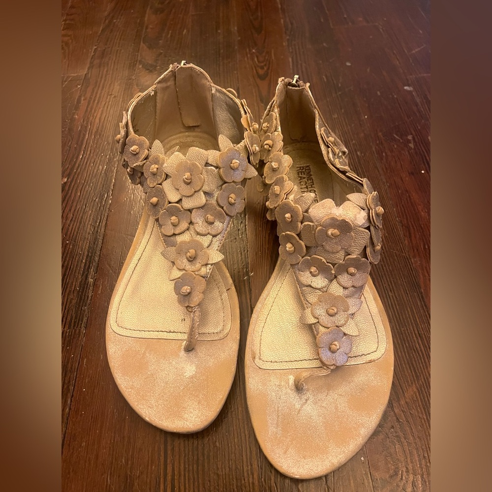 Floral Tan Sandals